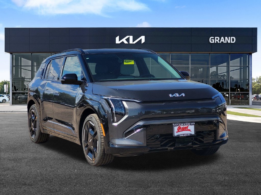New 2027 Kia EV3 GT-Line SUV