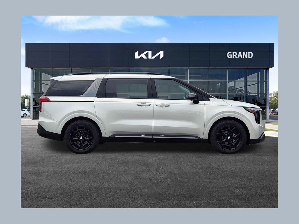 2027 Kia Carnival SX