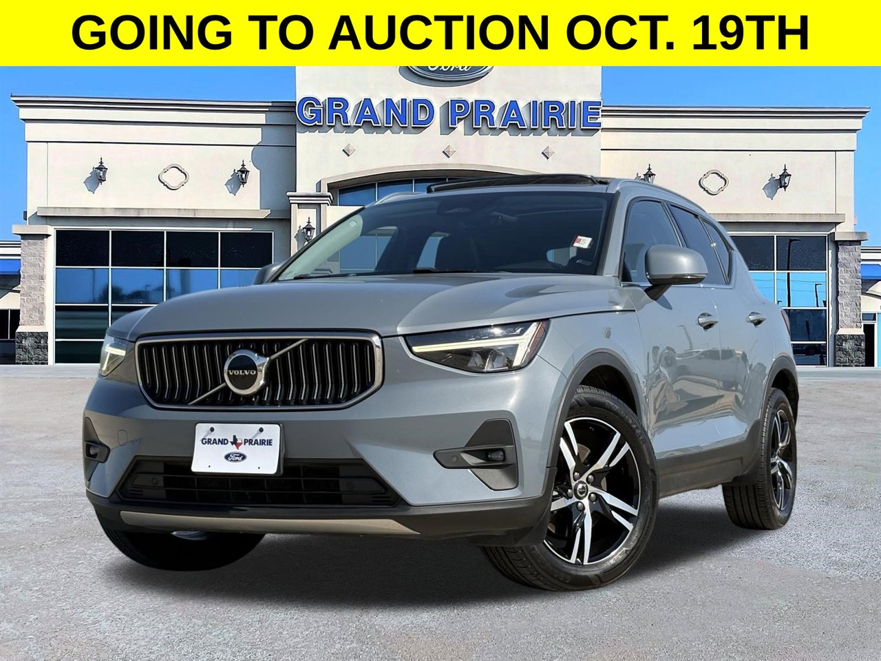 2023 Volvo XC40