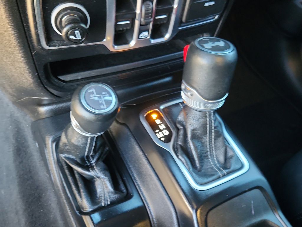 2024 Jeep Wrangler 4xe High Altitude 4XE - Photo 23