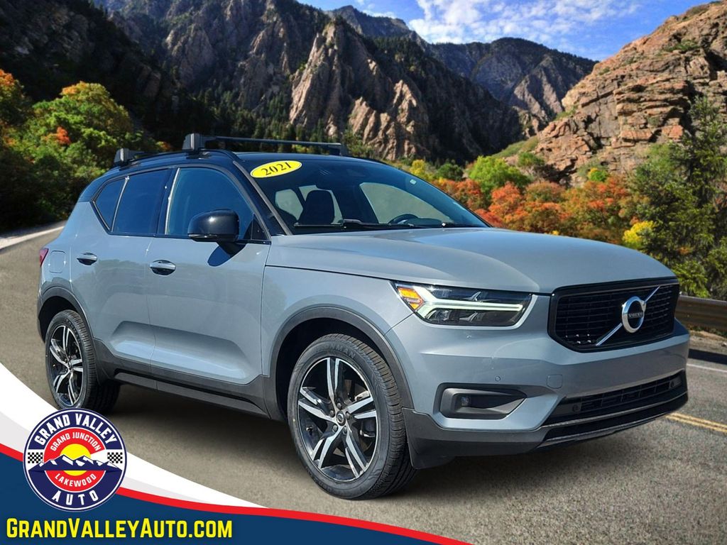 2021 Volvo XC40