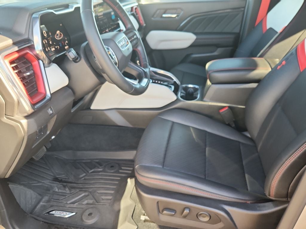 2023 GMC Canyon AT4X - Photo 7
