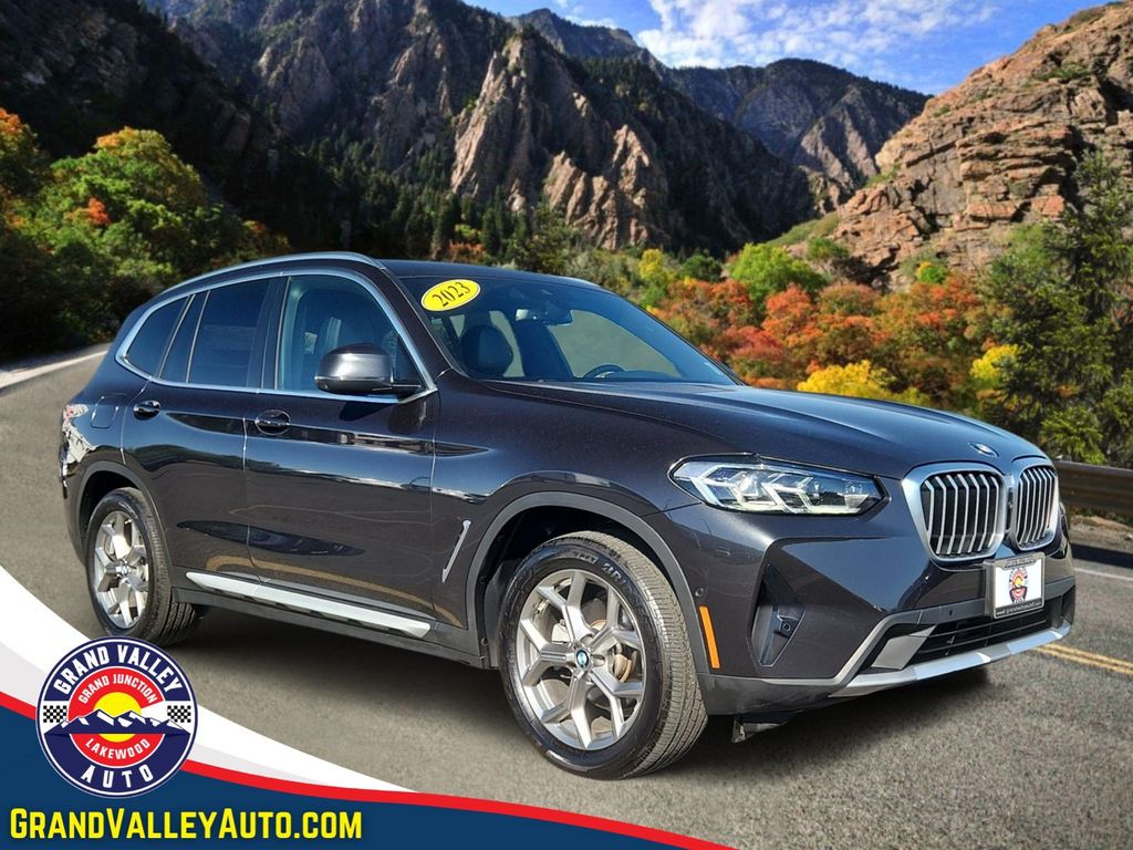 2023 BMW X3 30i
