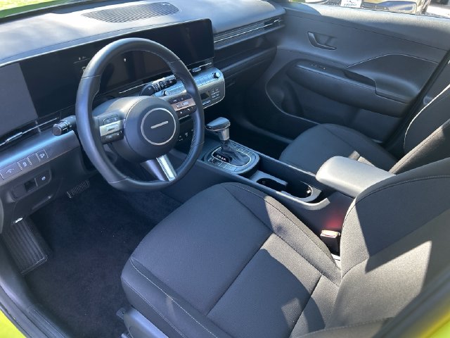 2025 Hyundai Kona SEL - Photo 13