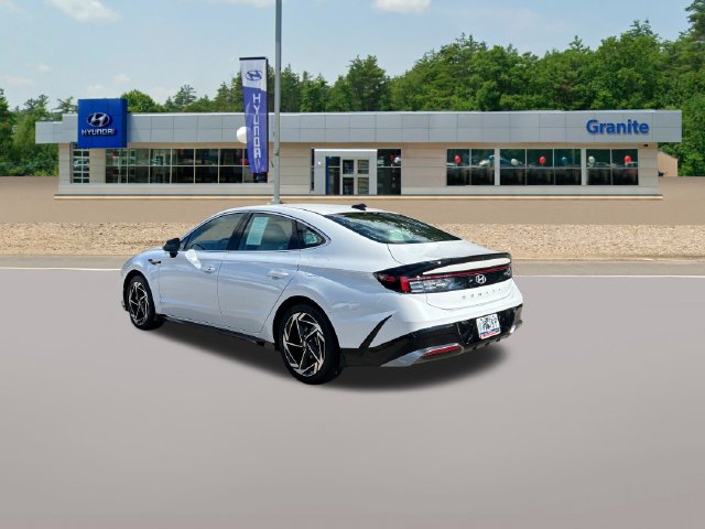 2026 Hyundai Sonata SEL - Photo 9