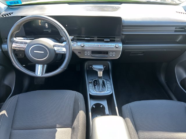 2025 Hyundai Kona SEL - Photo 17