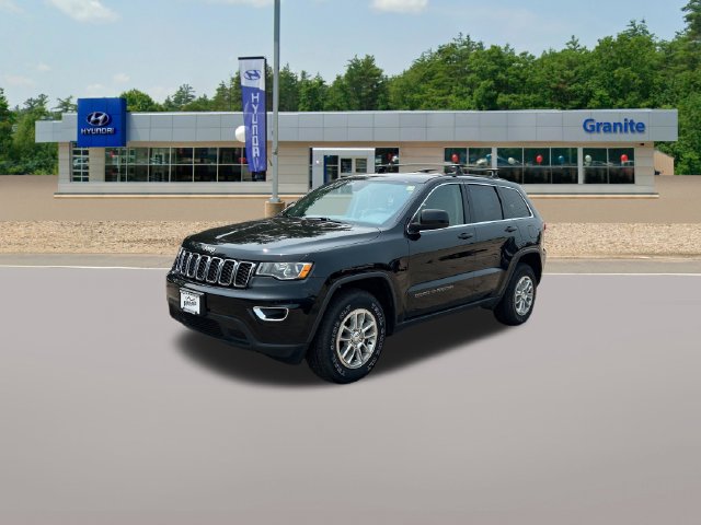 Used 2018 Jeep Grand Cherokee Laredo with VIN 1C4RJFAG0JC138723 for sale in Somersworth, NH