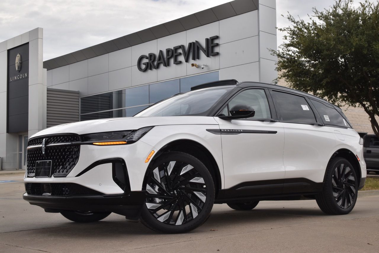 2026 Lincoln Nautilus Reserve SUV