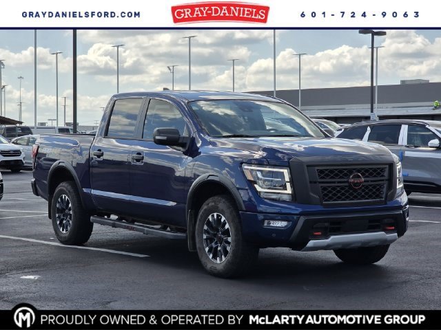 2023 Nissan Titan PRO-4X 4x4 Truck Crew Cab