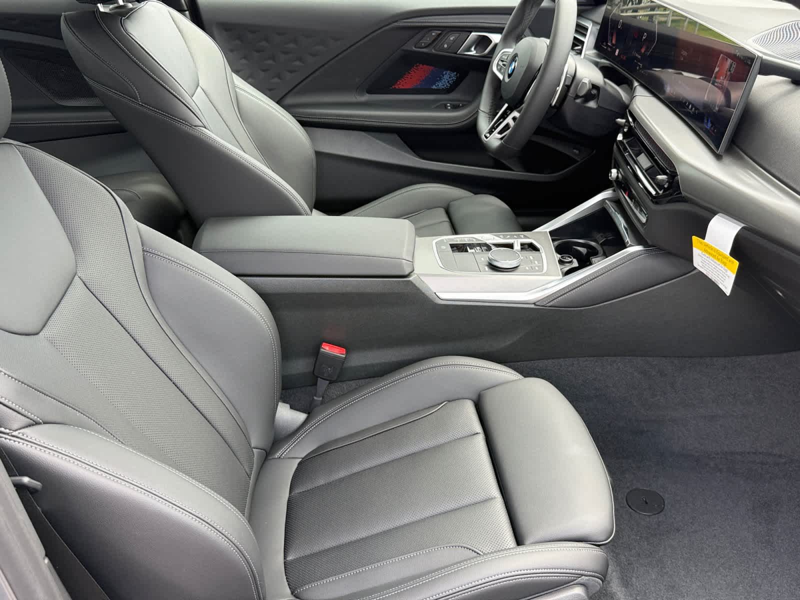 2025 BMW 2 Series 230i - Photo 16