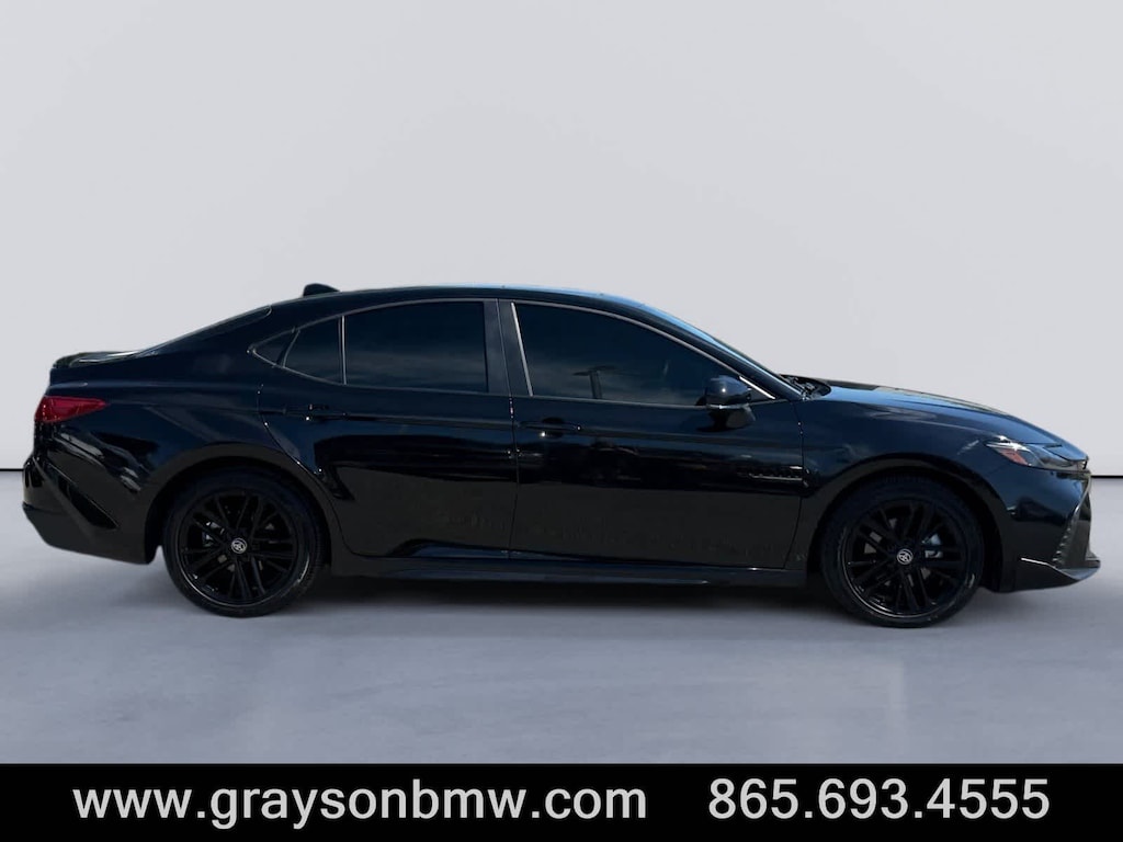 Used 2025 Toyota Camry SE Sedan