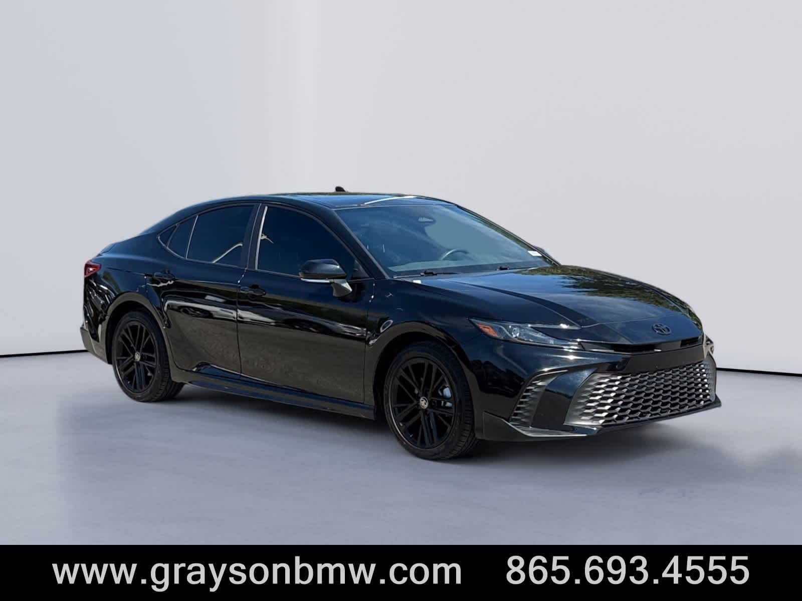 Used 2025 Toyota Camry SE Sedan