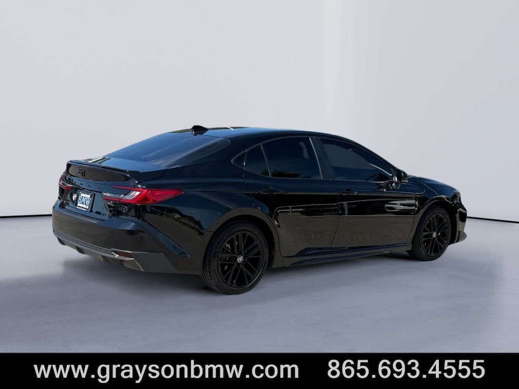 Used 2025 Toyota Camry SE Sedan