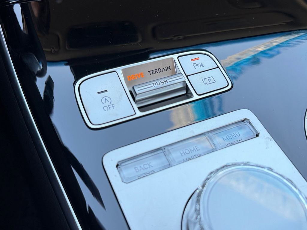 2026 GENESIS GV70 Standard - Photo 25