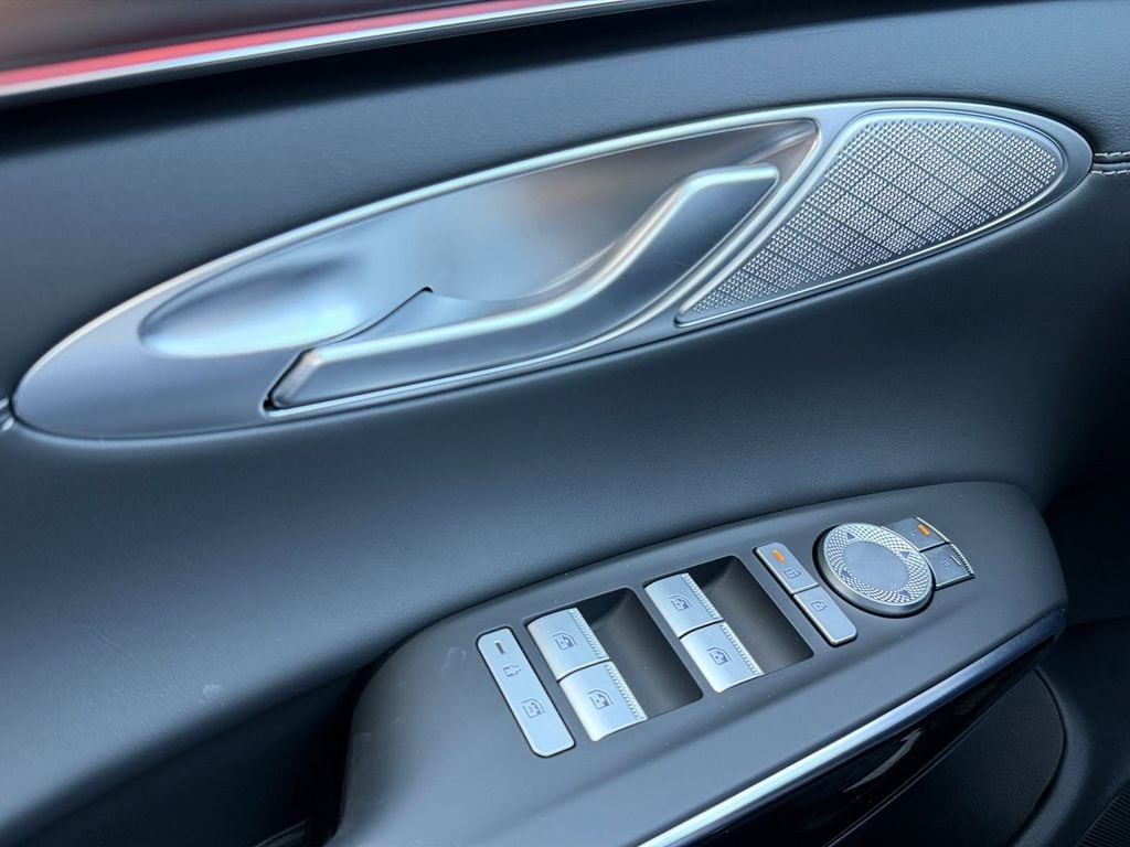 2026 GENESIS GV70 Standard - Photo 20