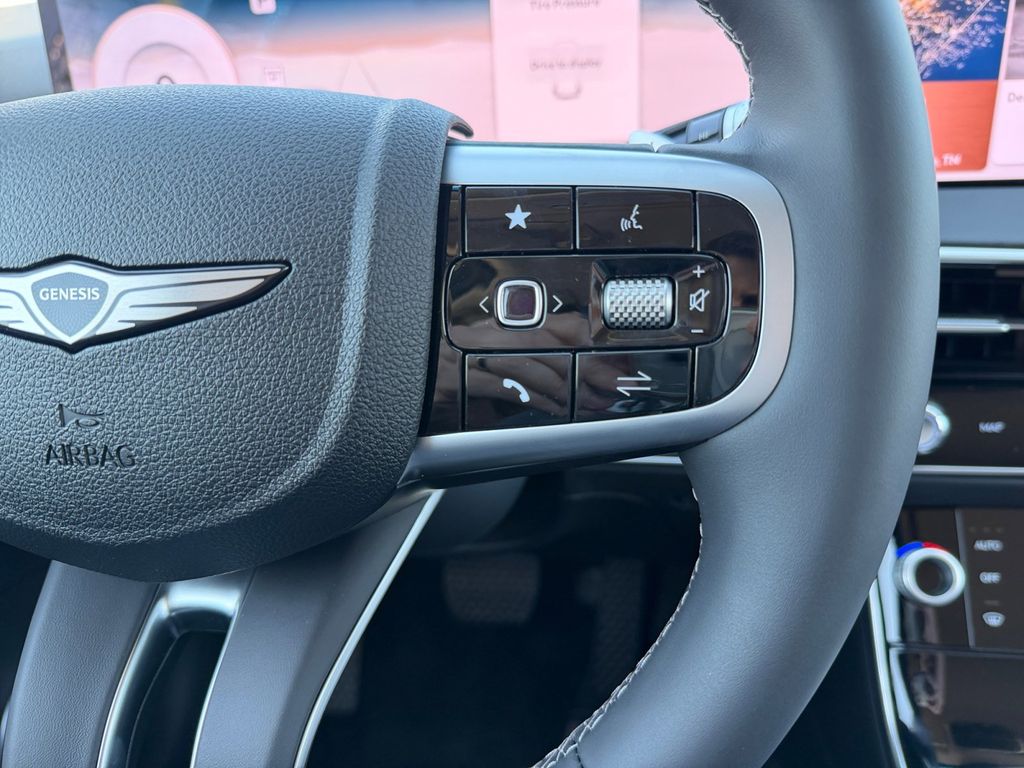 2026 GENESIS GV70 Standard - Photo 23
