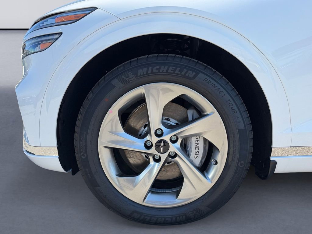 2026 GENESIS GV70 Standard - Photo 9