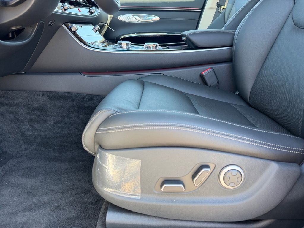 2026 GENESIS GV70 Standard - Photo 11