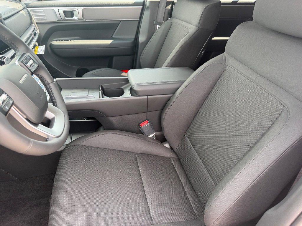 2026 Hyundai Santa Fe SE - Photo 10