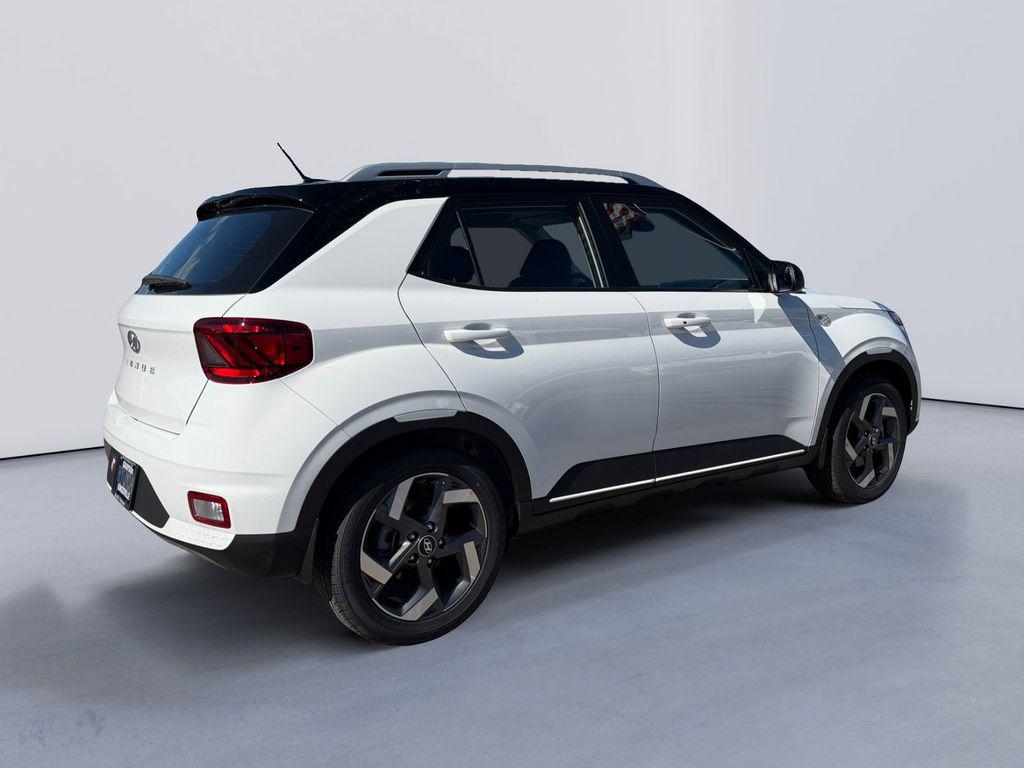 2026 Hyundai Venue SEL - Photo 3