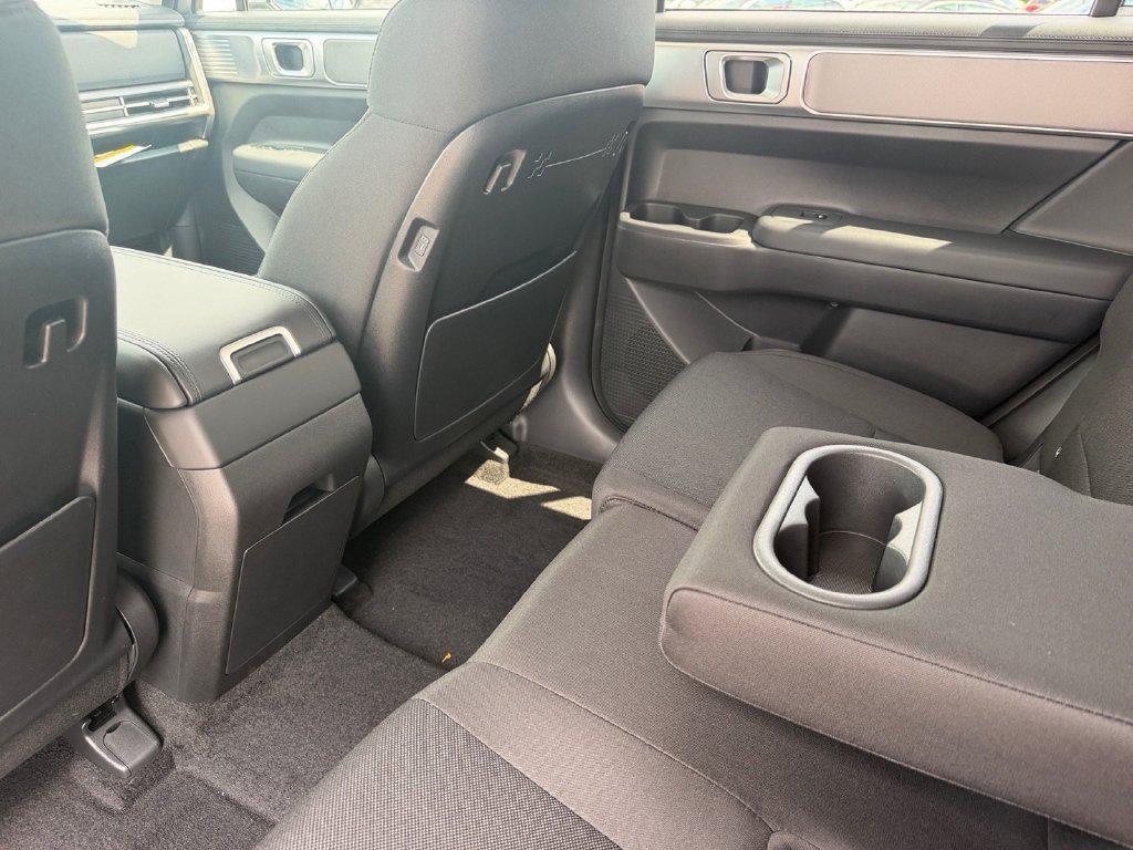 2026 Hyundai Santa Fe SE - Photo 16