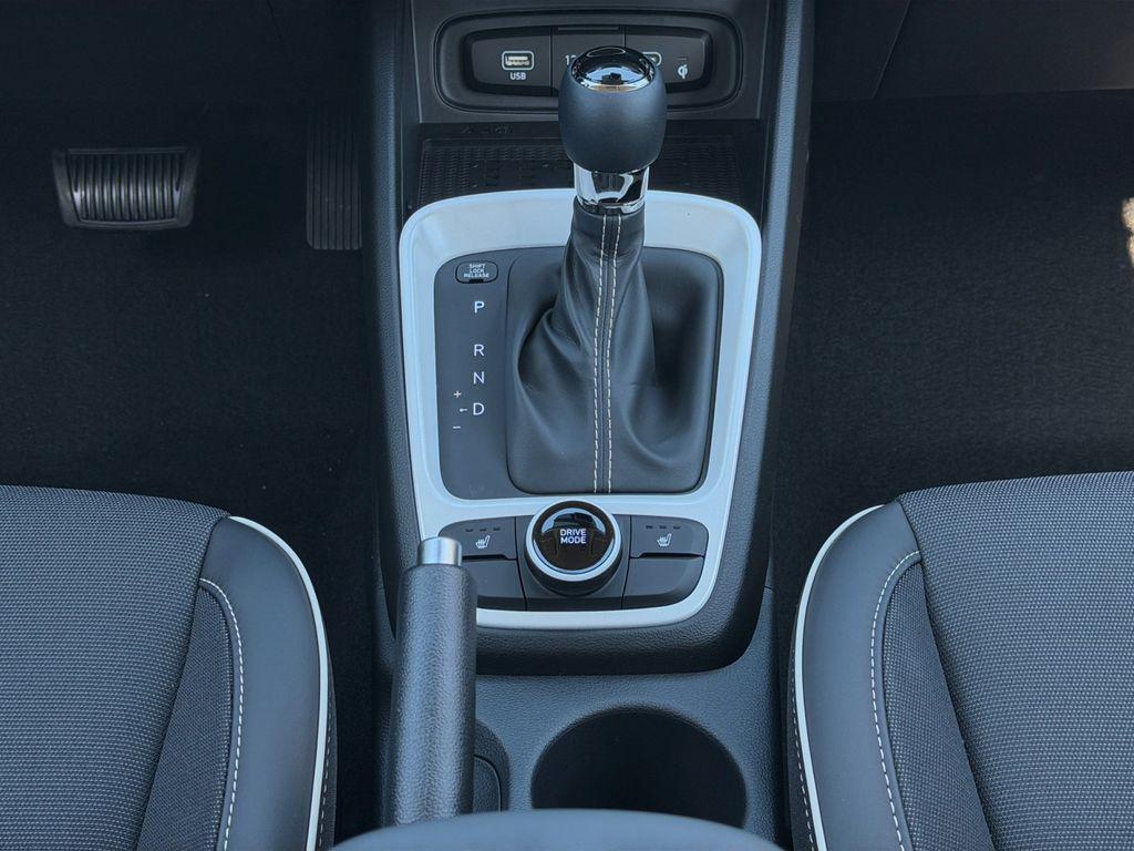 2026 Hyundai Venue SEL - Photo 16