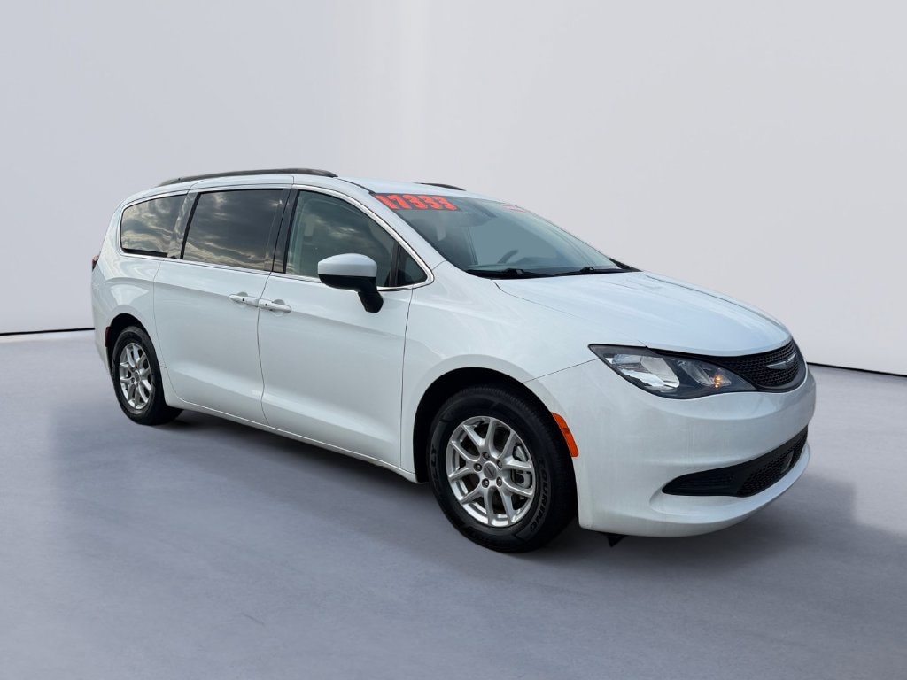 2021 Chrysler Voyager