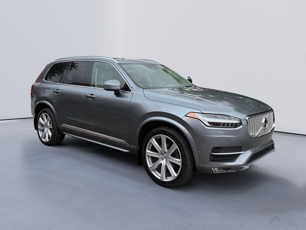 2017 Volvo XC90