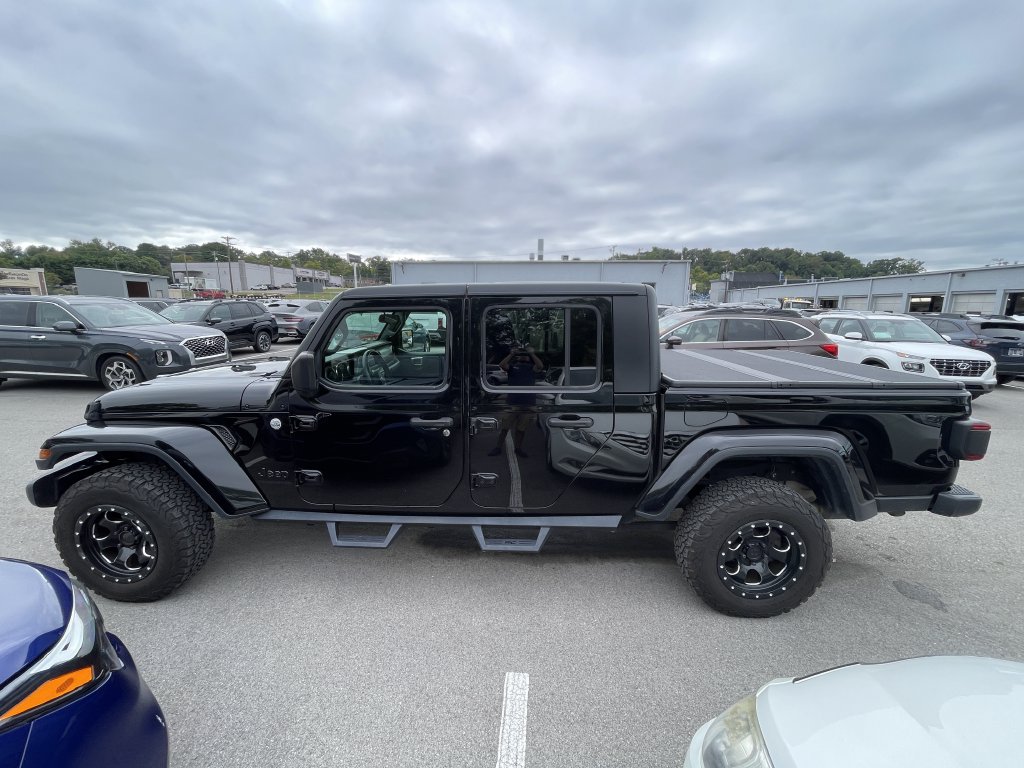 Used 2020 Jeep Gladiator Sport Truck Crew Cab