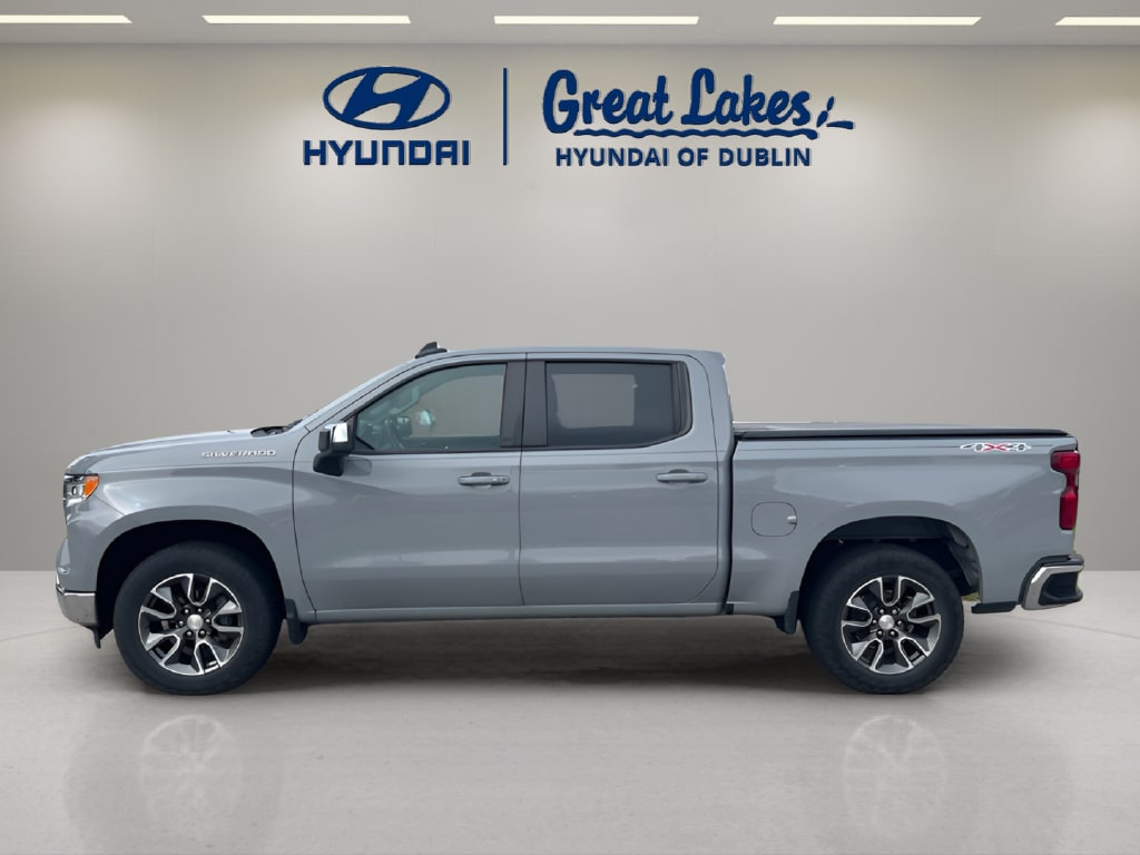 2024 Chevrolet Silverado 1500 LT - Photo 2