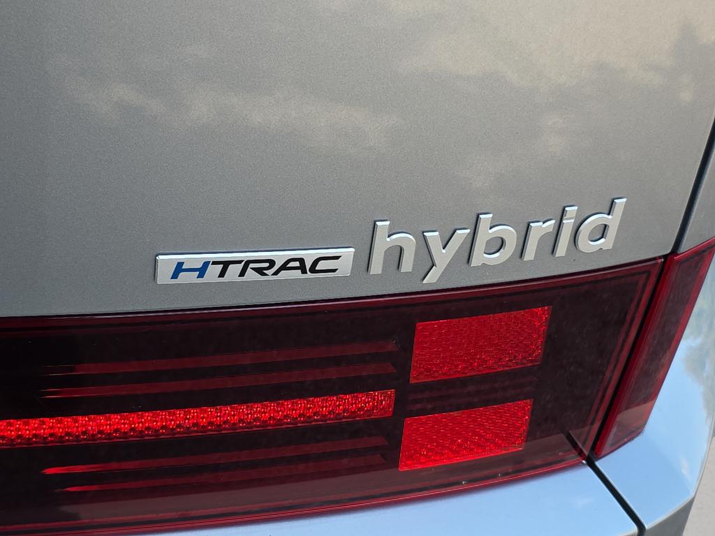 2026 Hyundai Santa Fe Limited - Photo 11