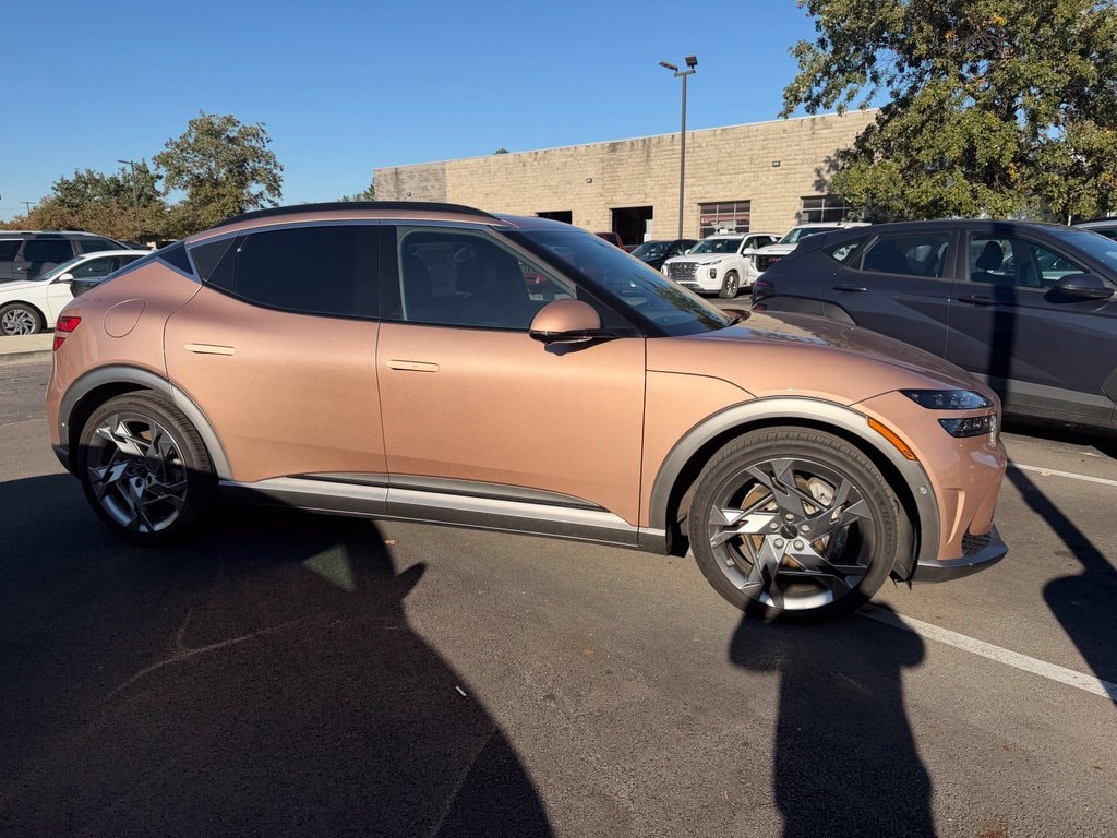 2023 GENESIS GV60