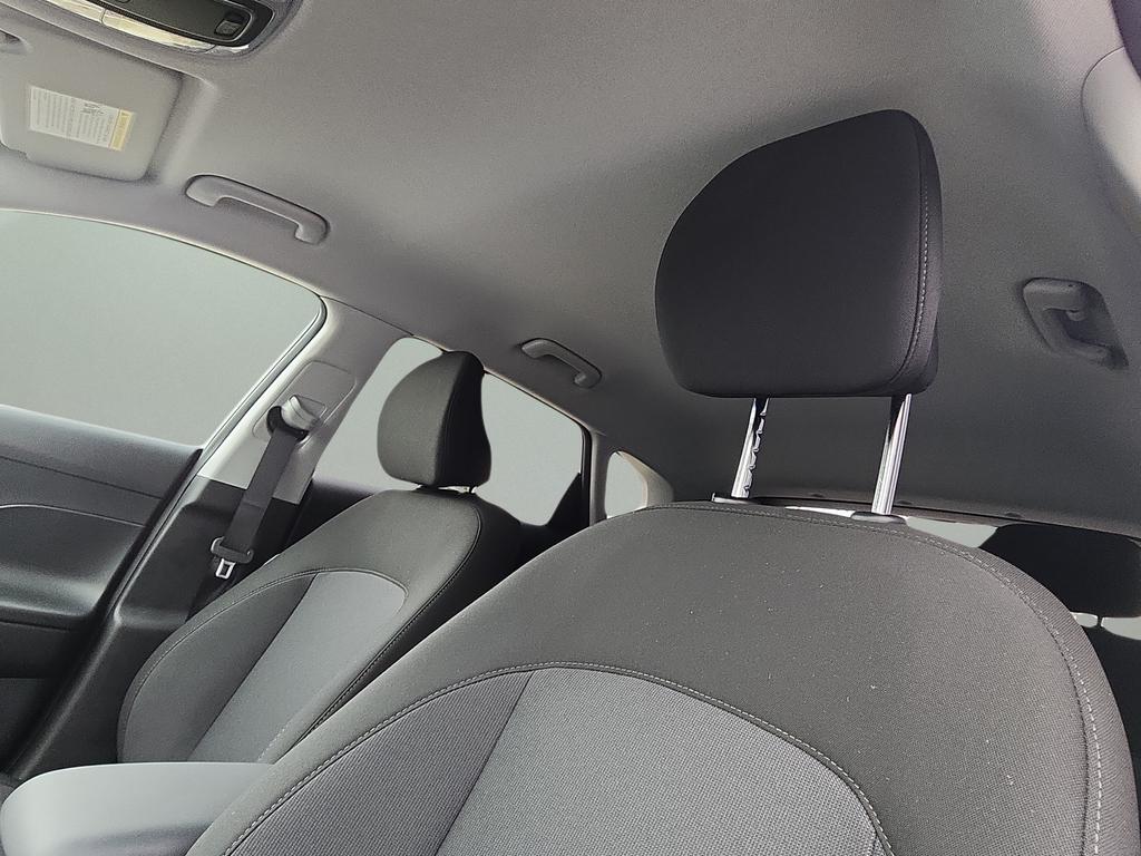 2026 Hyundai Kona SEL Sport - Photo 18