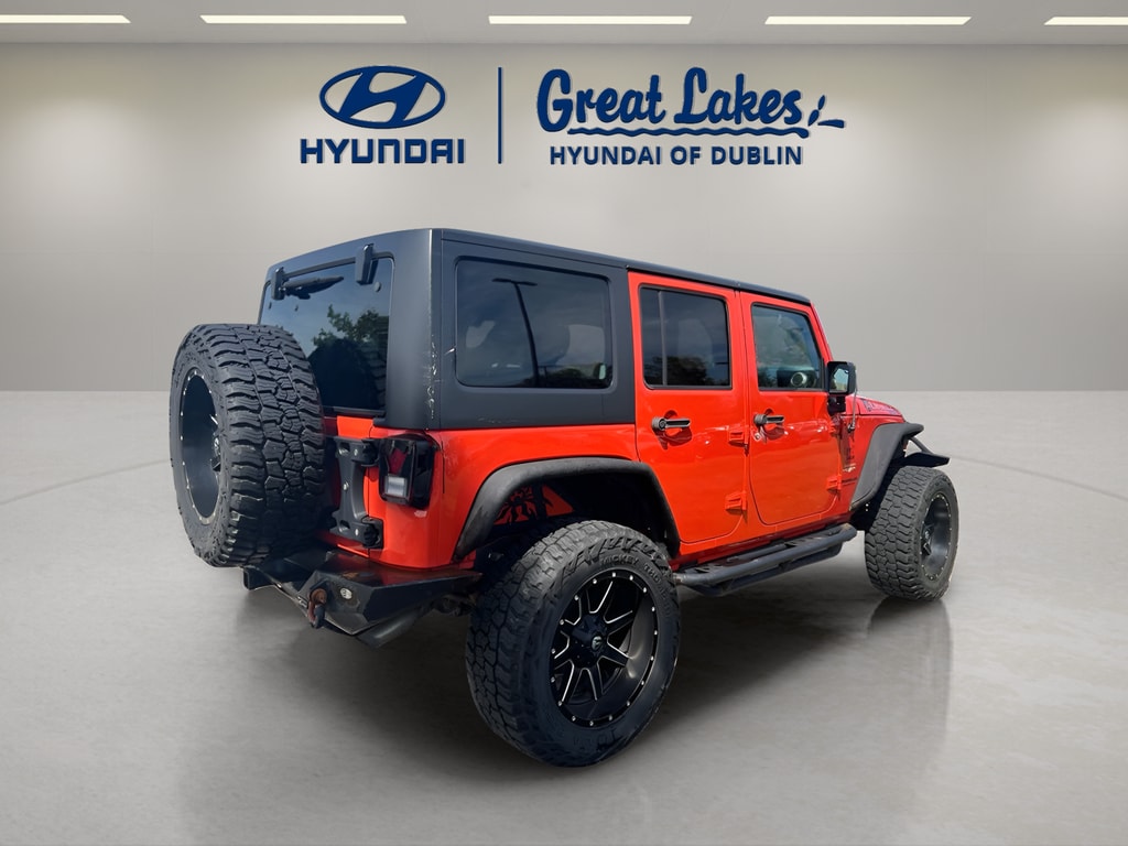 2015 Jeep Wrangler Unlimited Sahara - Photo 6