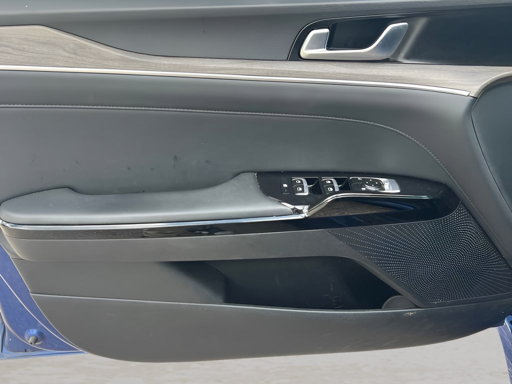 2024 Kia K5 EX - Photo 13