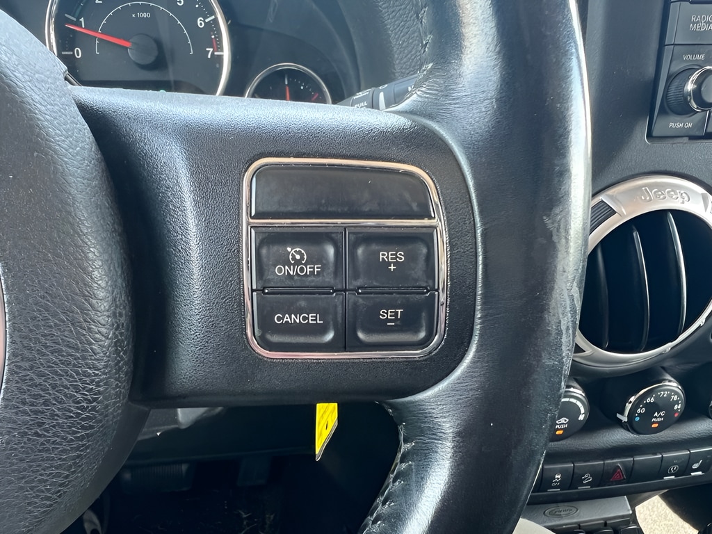 2015 Jeep Wrangler Unlimited Sahara - Photo 17