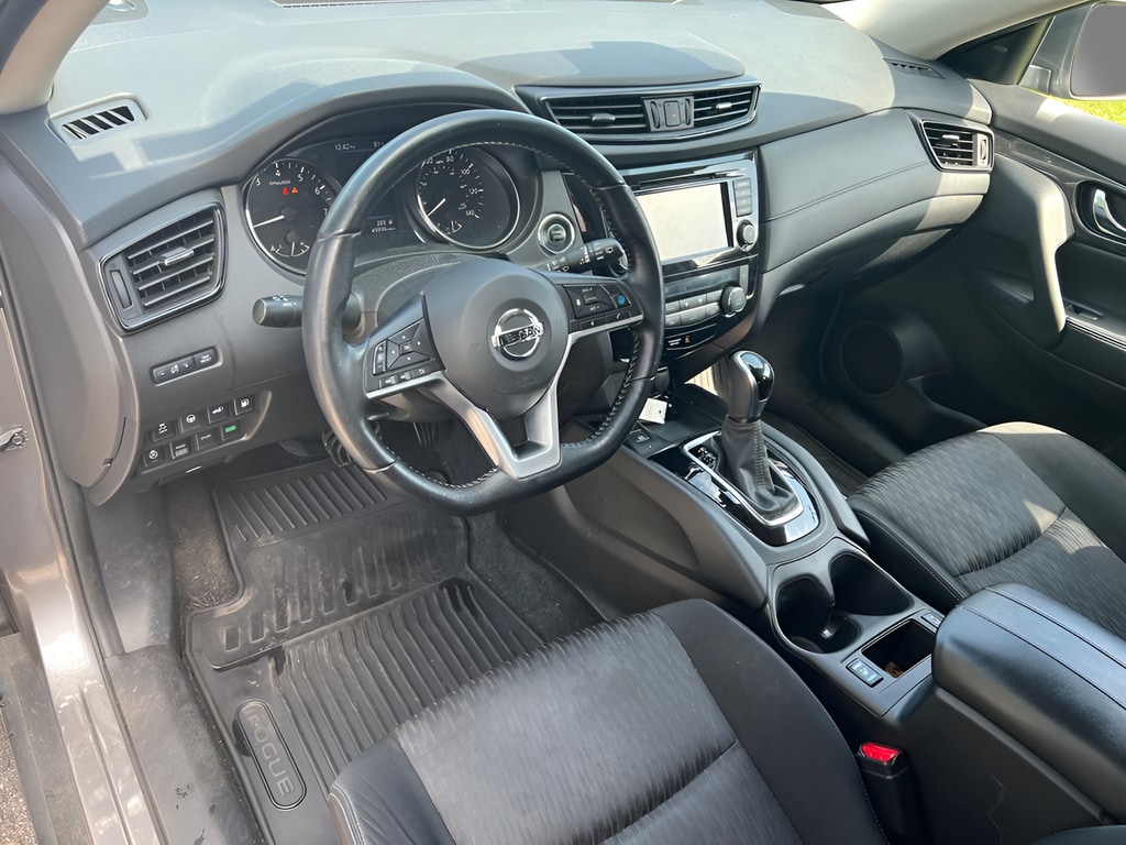 2020 Nissan Rogue SV - Photo 21