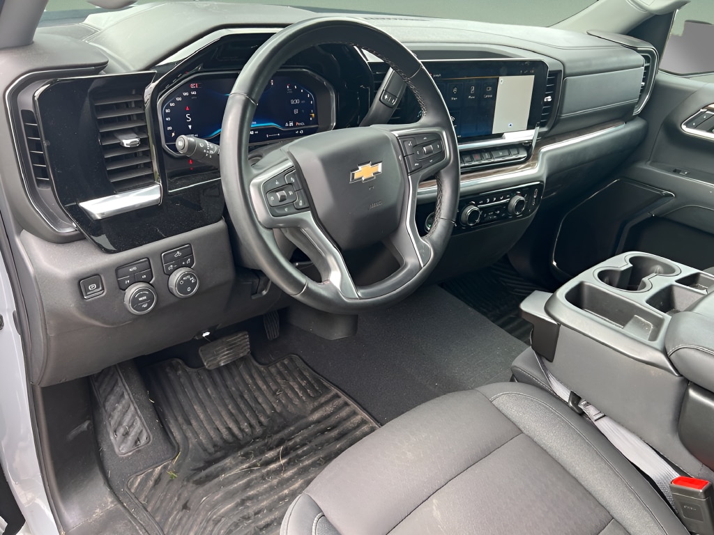 2024 Chevrolet Silverado 1500 LT - Photo 16