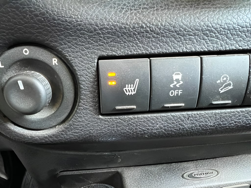 2015 Jeep Wrangler Unlimited Sahara - Photo 23