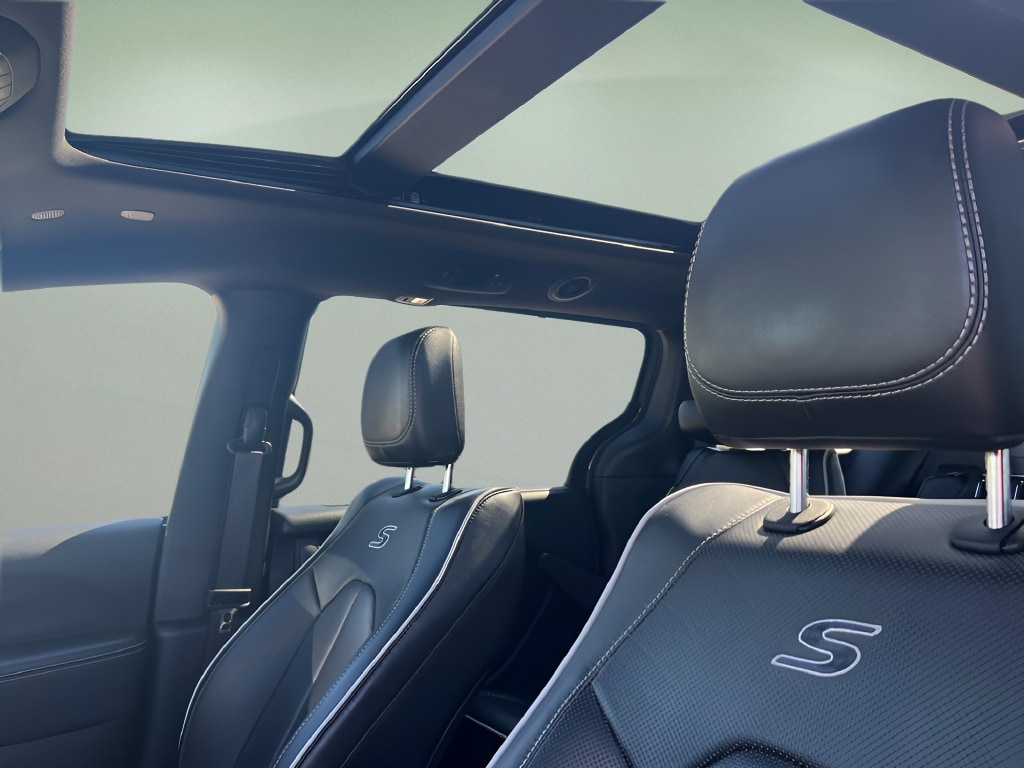 2025 Chrysler Pacifica Limited - Photo 16