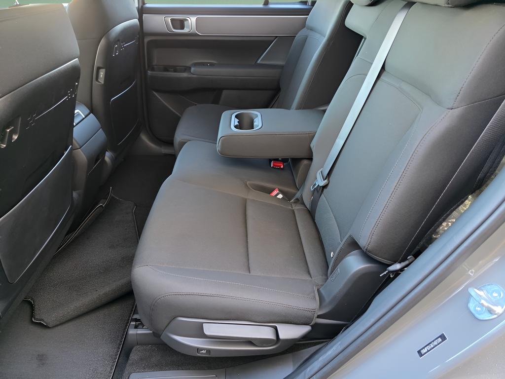 2026 Hyundai Santa Fe SE - Photo 11