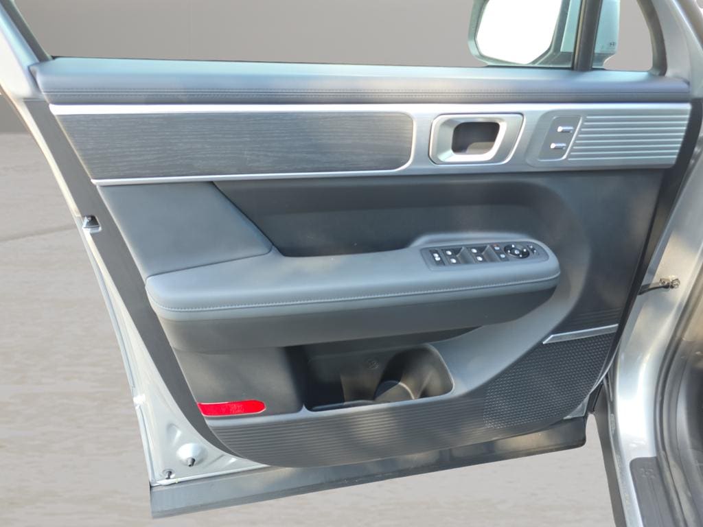 2026 Hyundai Santa Fe Limited - Photo 18