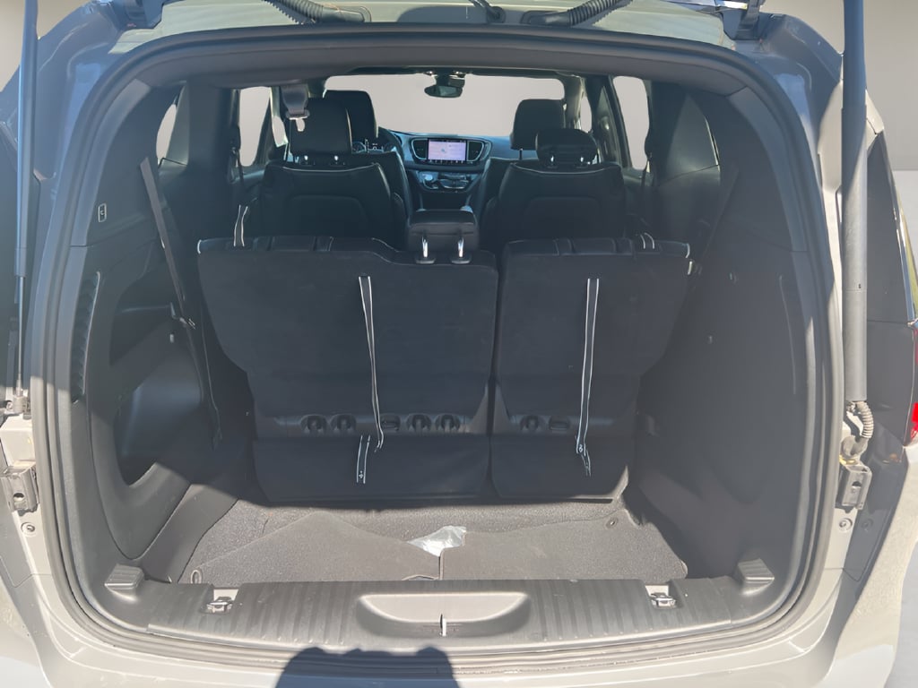 2025 Chrysler Pacifica Limited - Photo 10