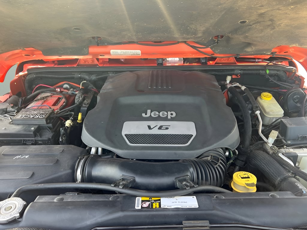 2015 Jeep Wrangler Unlimited Sahara - Photo 9