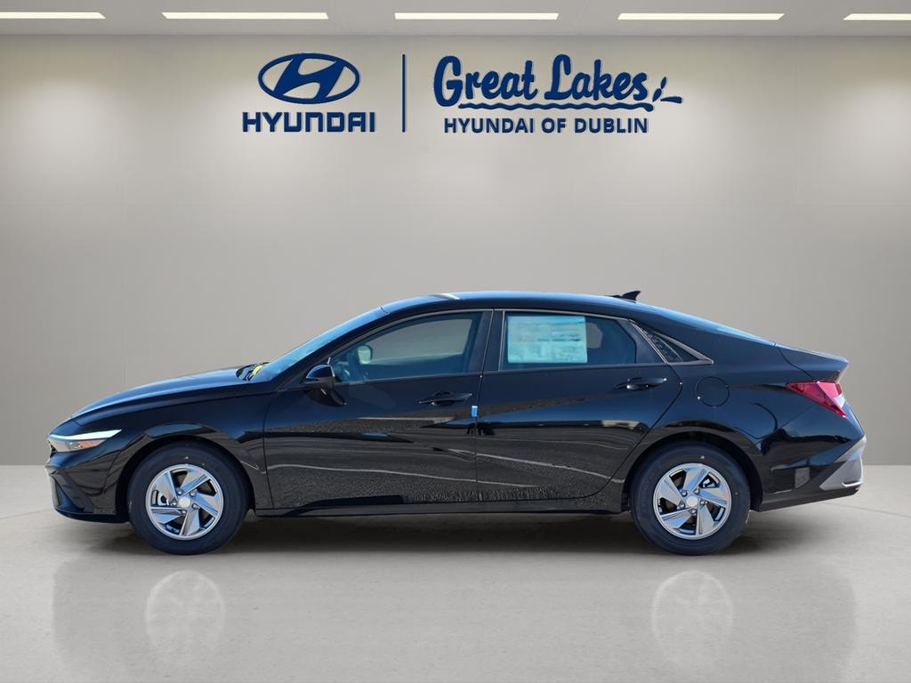 New 2026 Hyundai Elantra SE Sedan