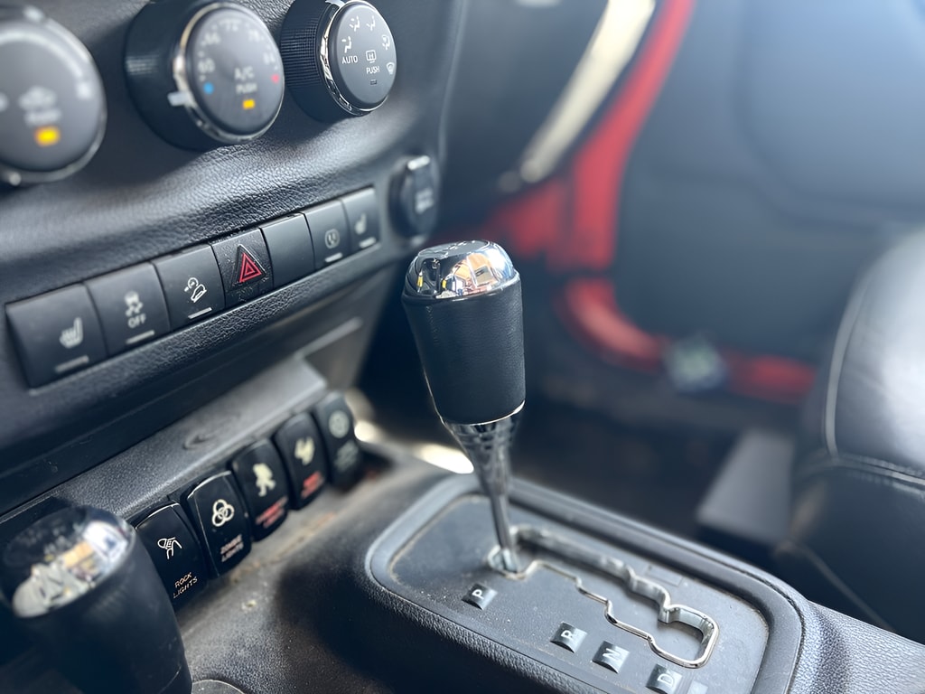 2015 Jeep Wrangler Unlimited Sahara - Photo 24