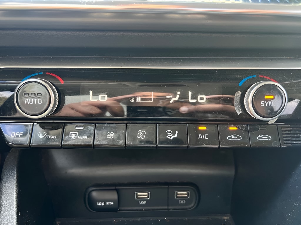 2024 Kia K5 EX - Photo 27