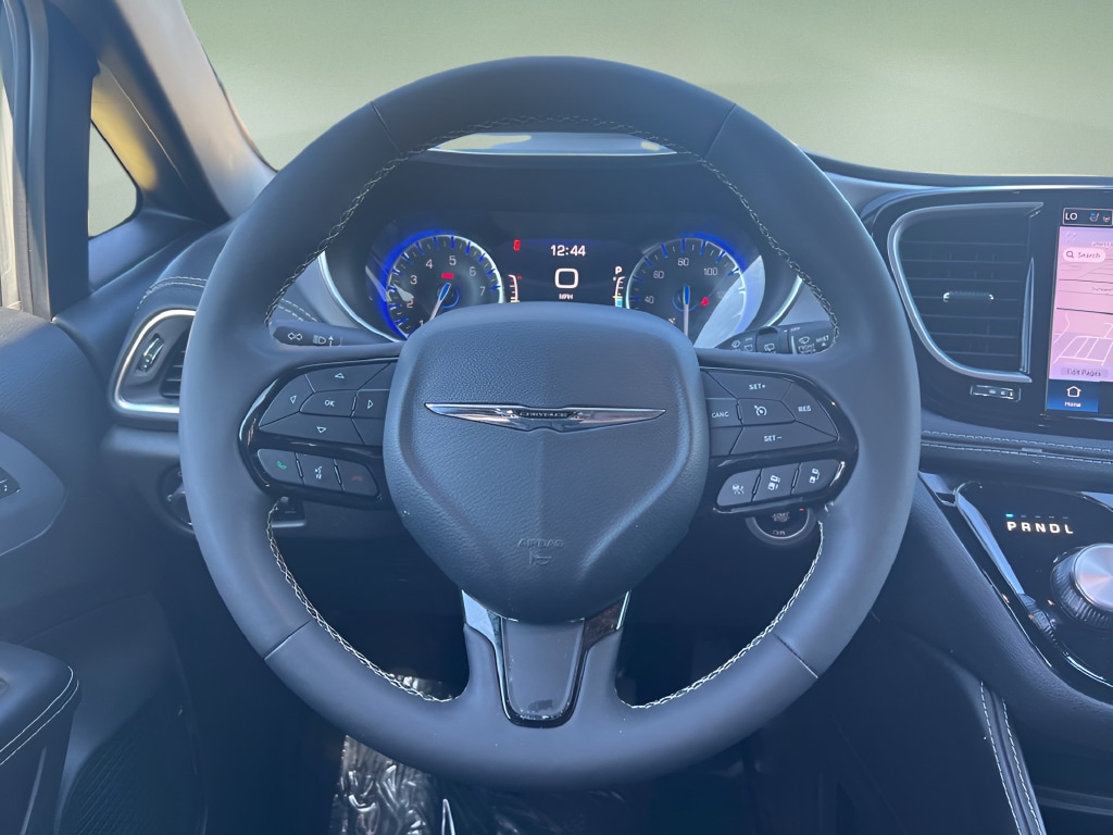 2025 Chrysler Pacifica Limited - Photo 19