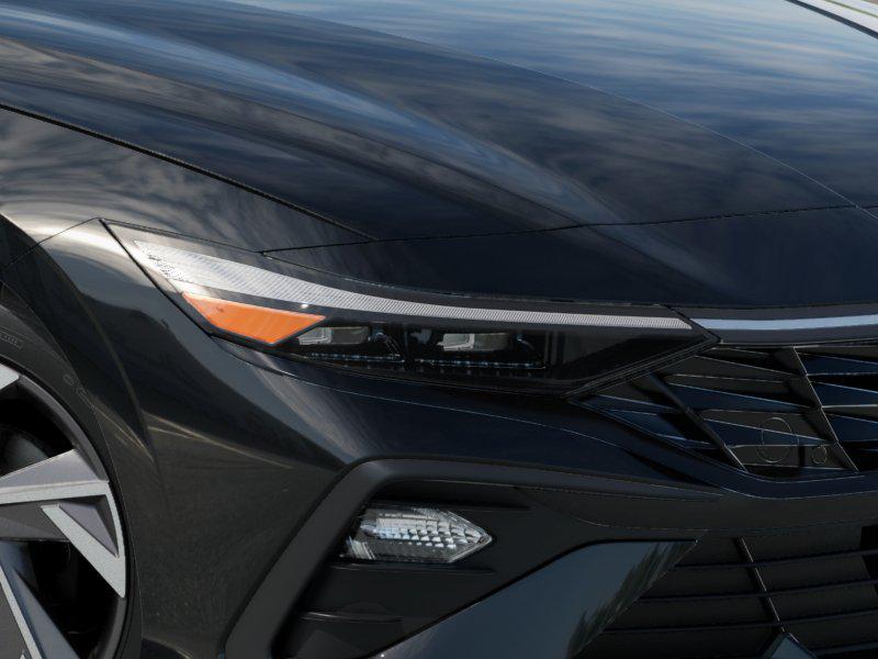 2025 Hyundai Elantra Blue - Photo 9