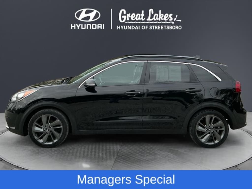 Used 2017 Kia Niro EX SUV